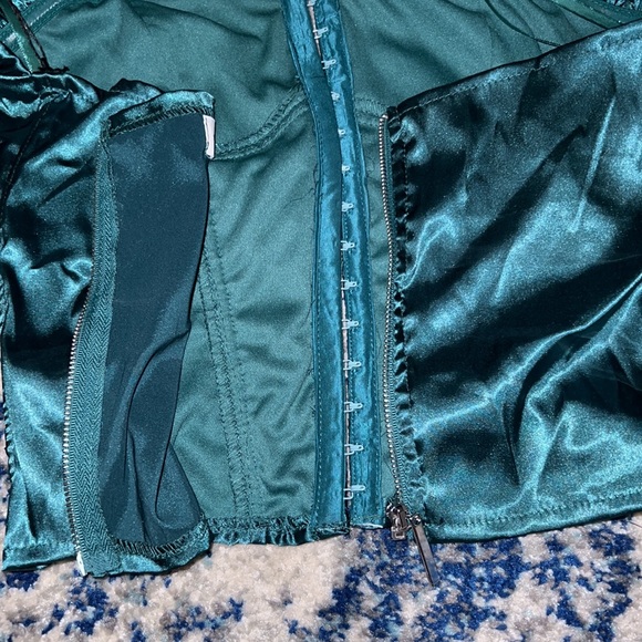 ❌SOLD❌ superdown Sevilla Corset Top in Green S - Picture 7 of 9